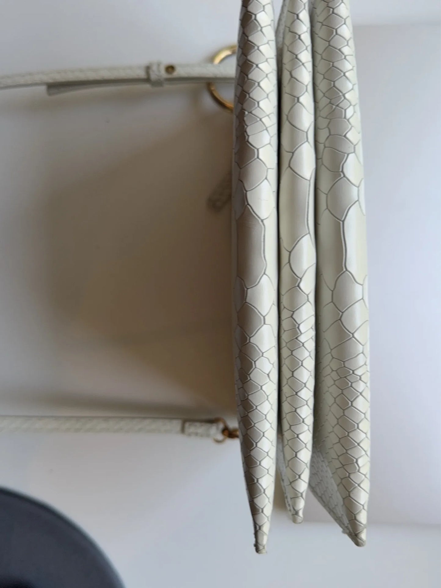 By Malene Birger-skinnaxelremsväska NWOT
