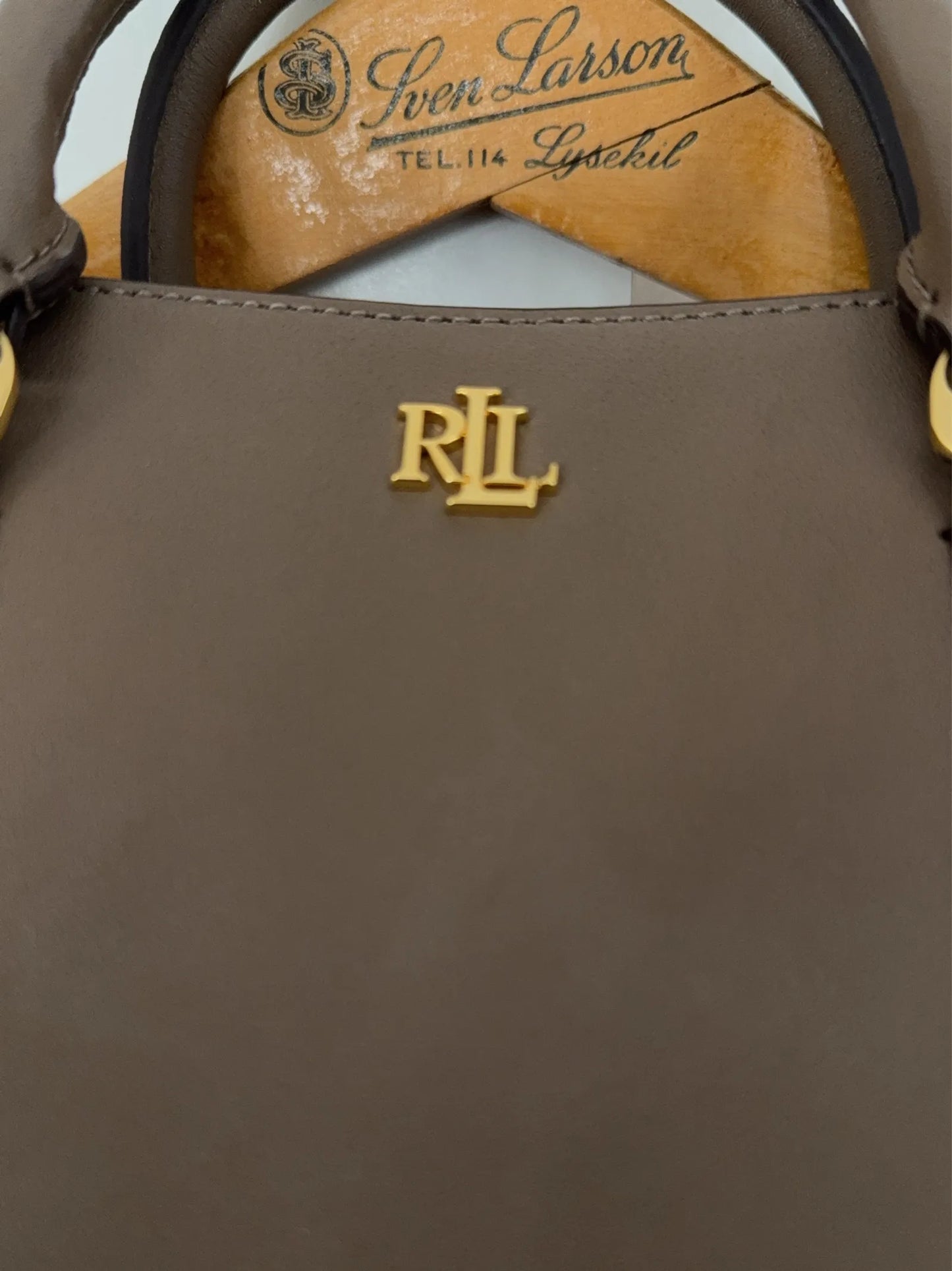 Ralph Lauren-skinnhandväska NWOT