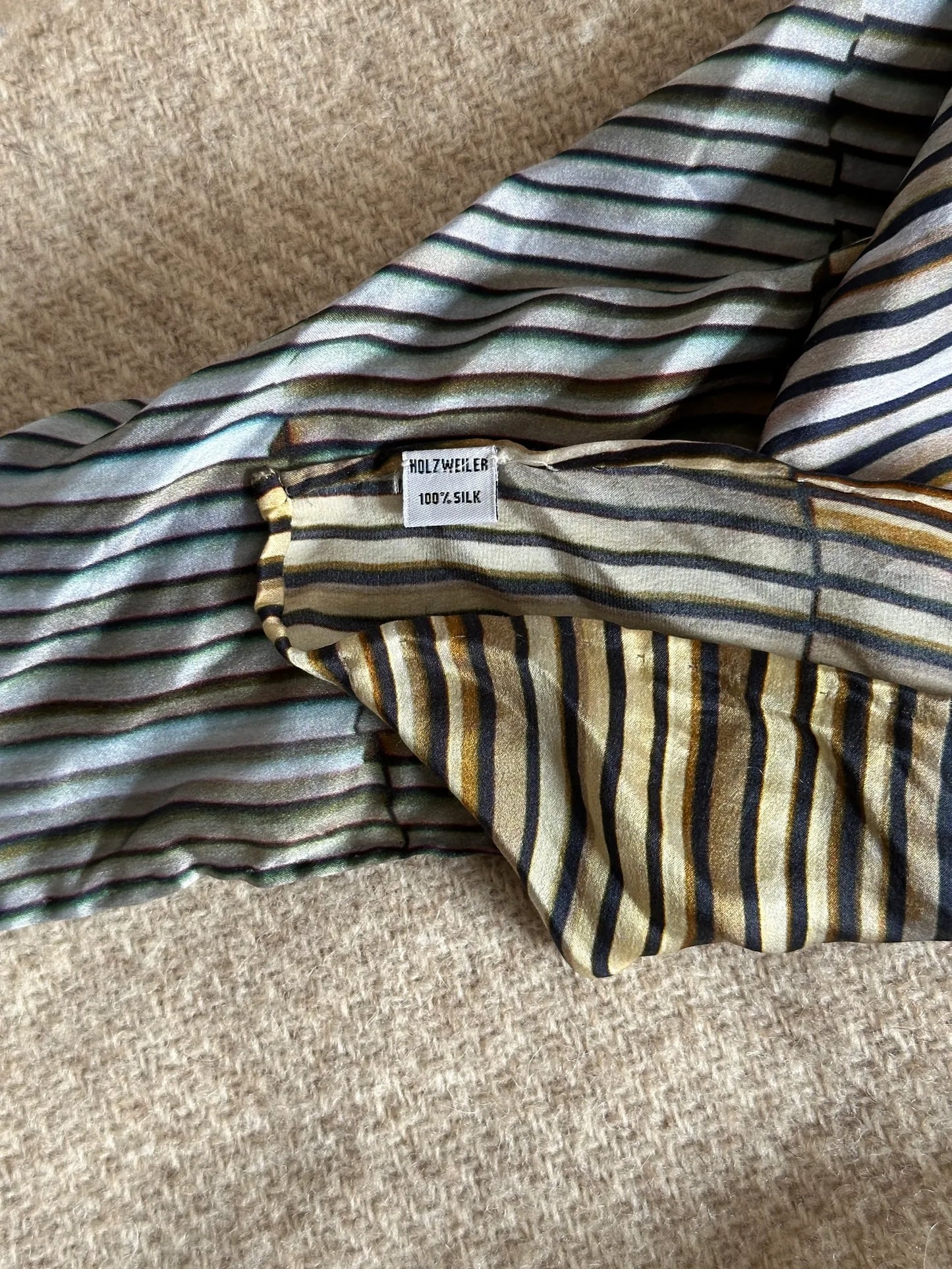 Holzweiler Scarf