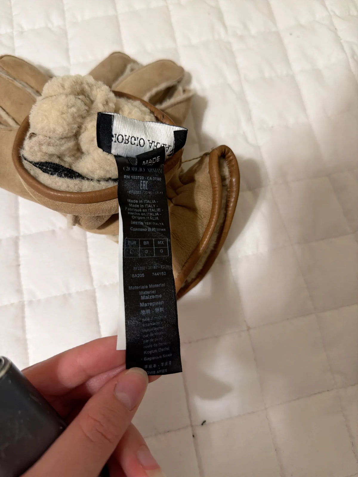 Armani-skinnvantar NWOT