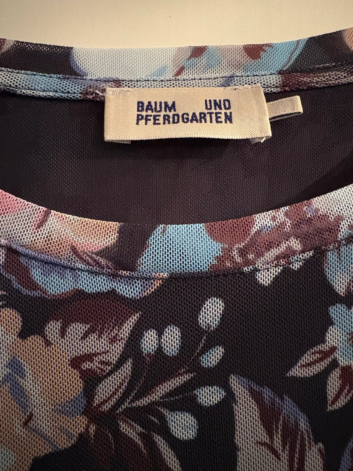 Baum und Pferdgarten-klänning