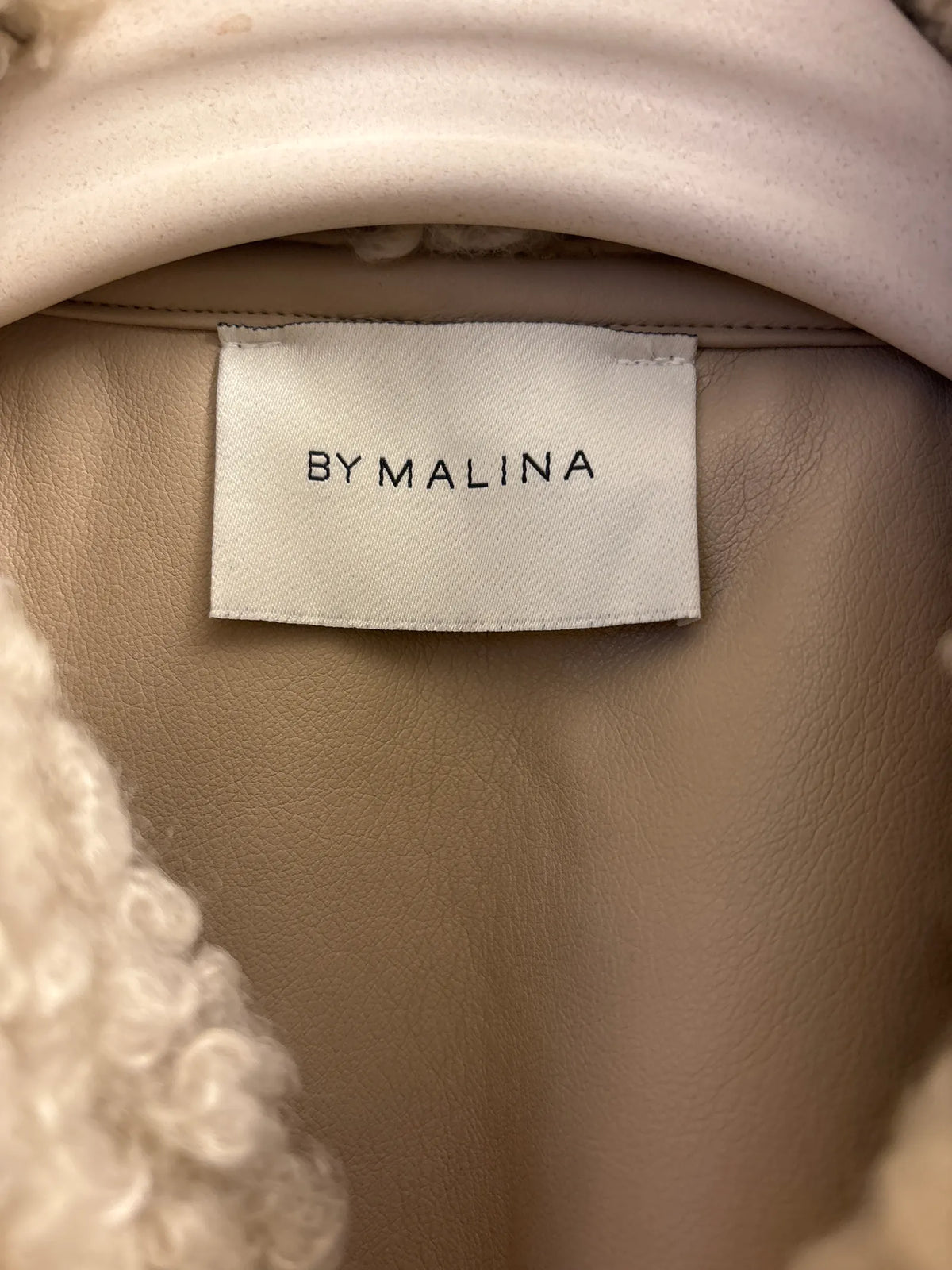 By Malina Miriam Oversized Faux Fur-jacka NWOT