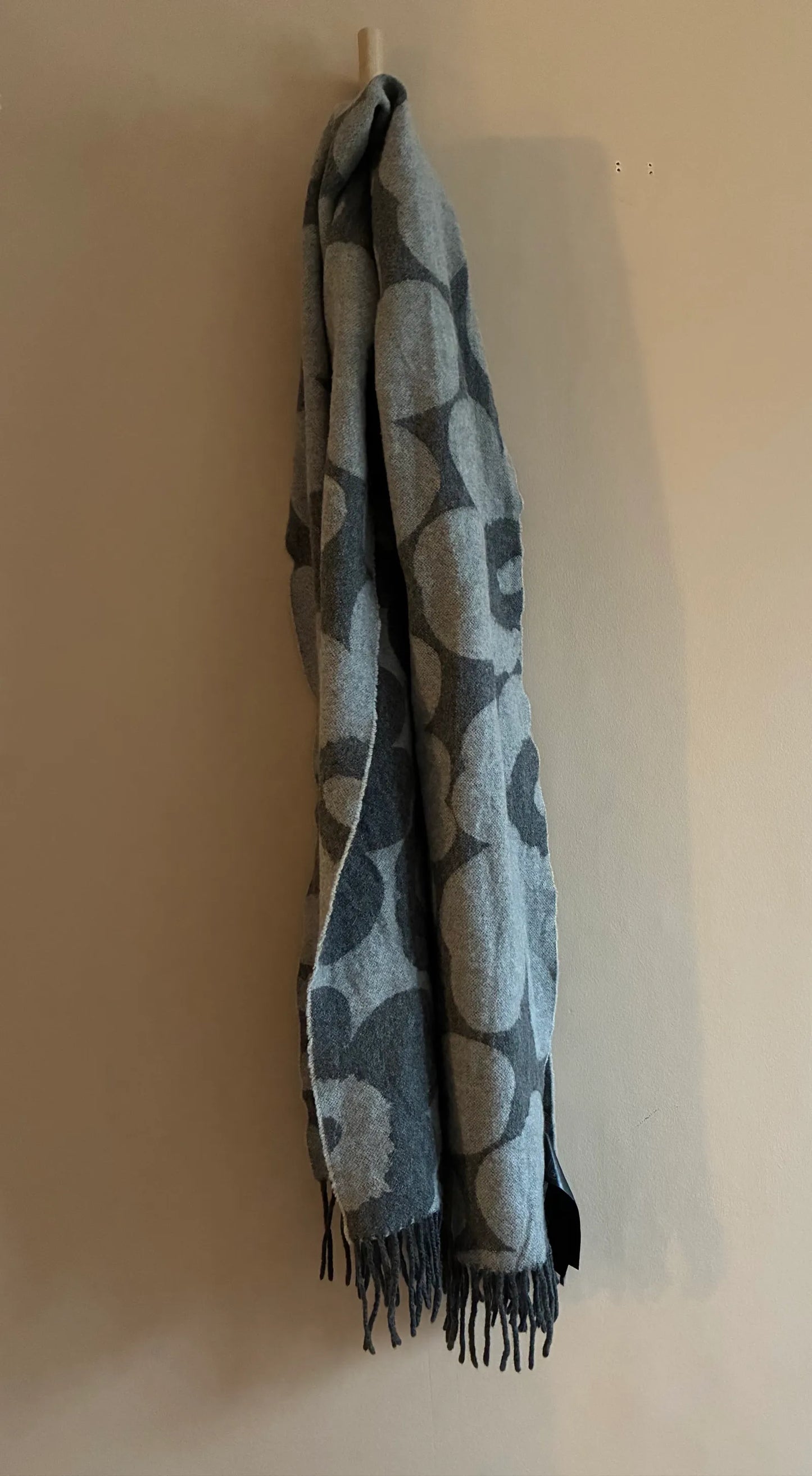 Marimekko-ullhalsduk