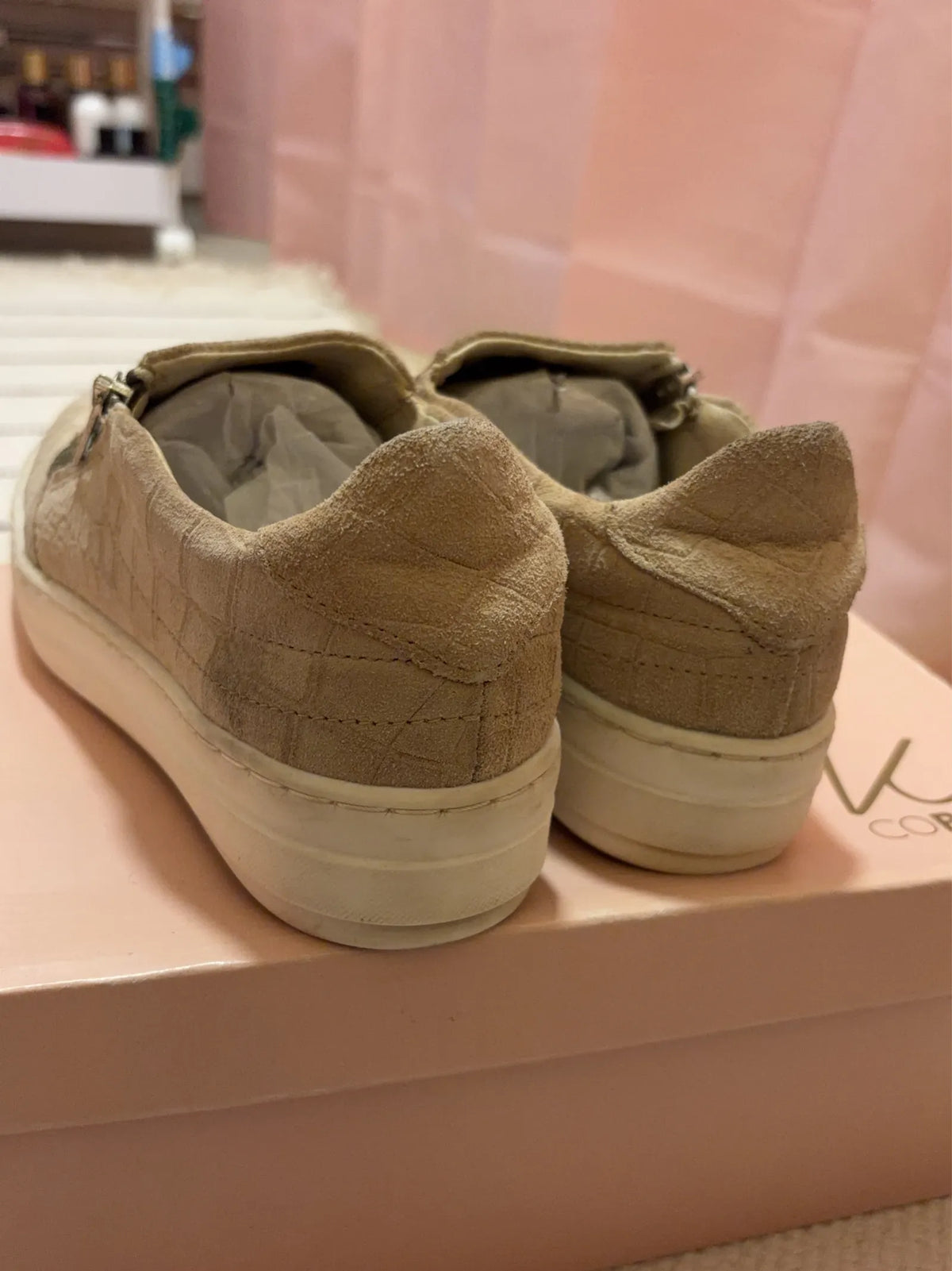 K.Cobler Sneakers