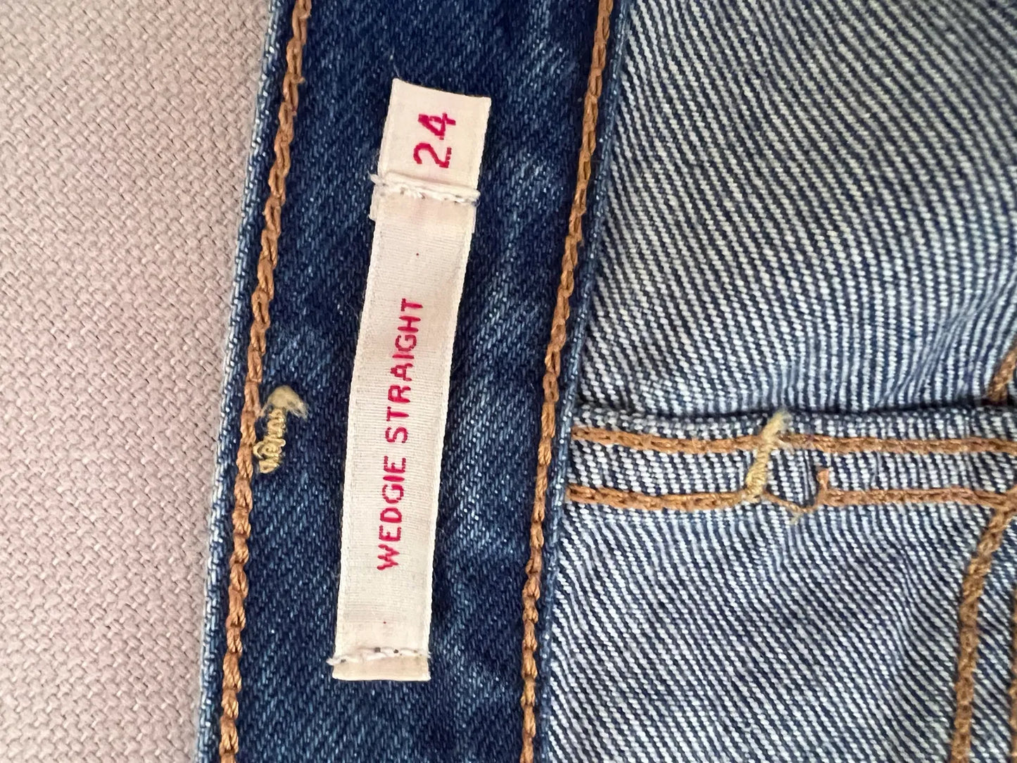 Levi's Wedgie Straight Jeans