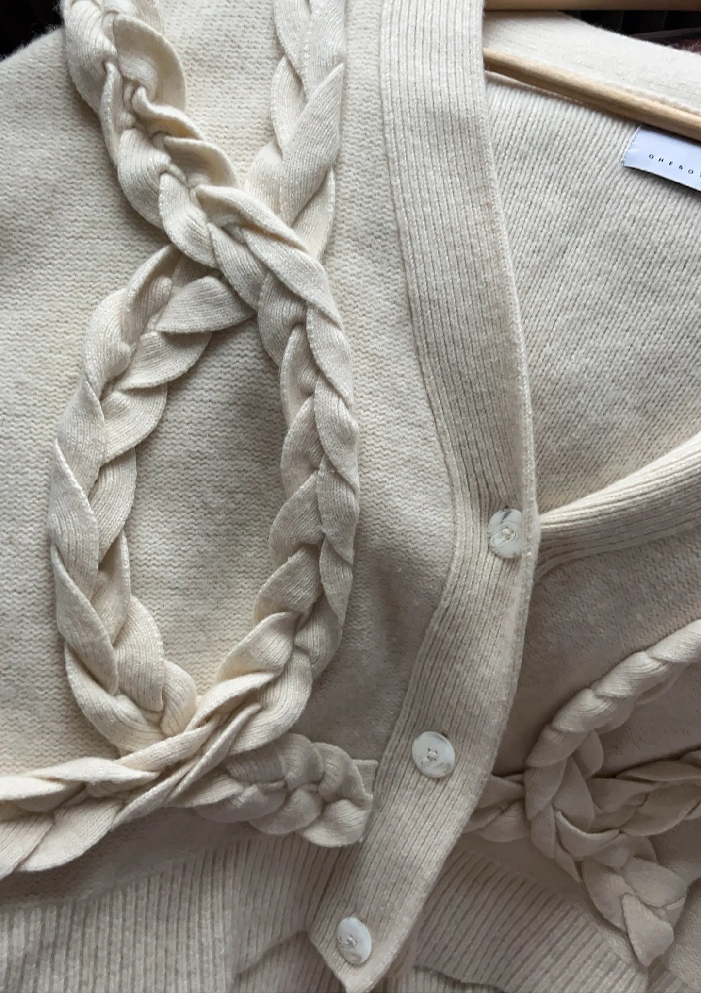 Alva Cardigan