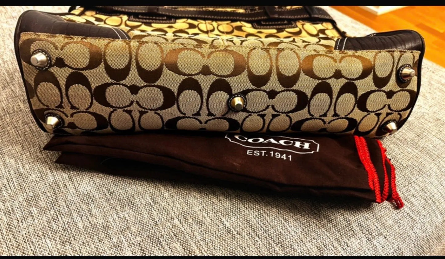 Coach Signature Vintageväska (modell E060-10246) Handbag