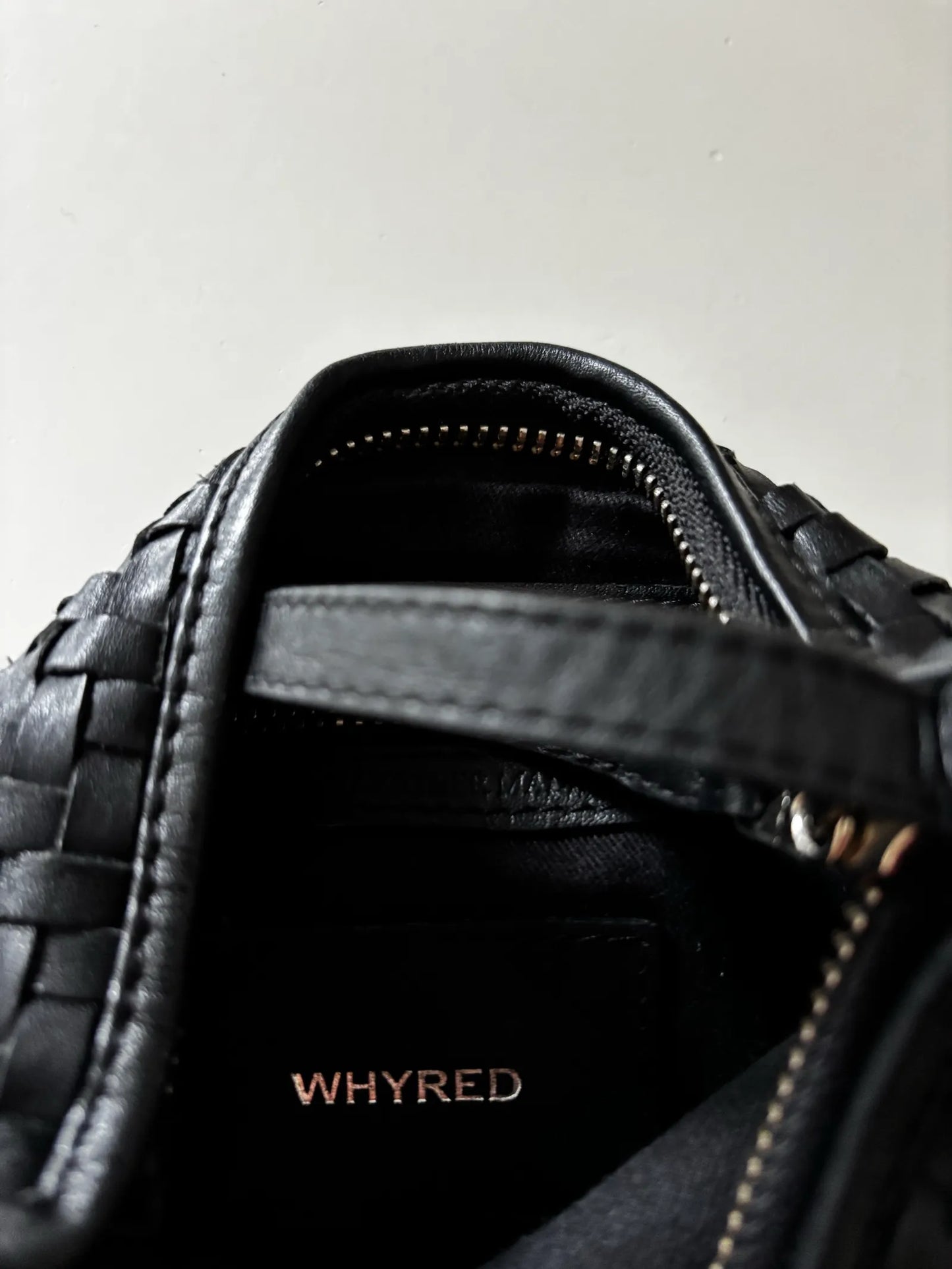 Whyred Alyana-skinnaxelremsväska NWOT