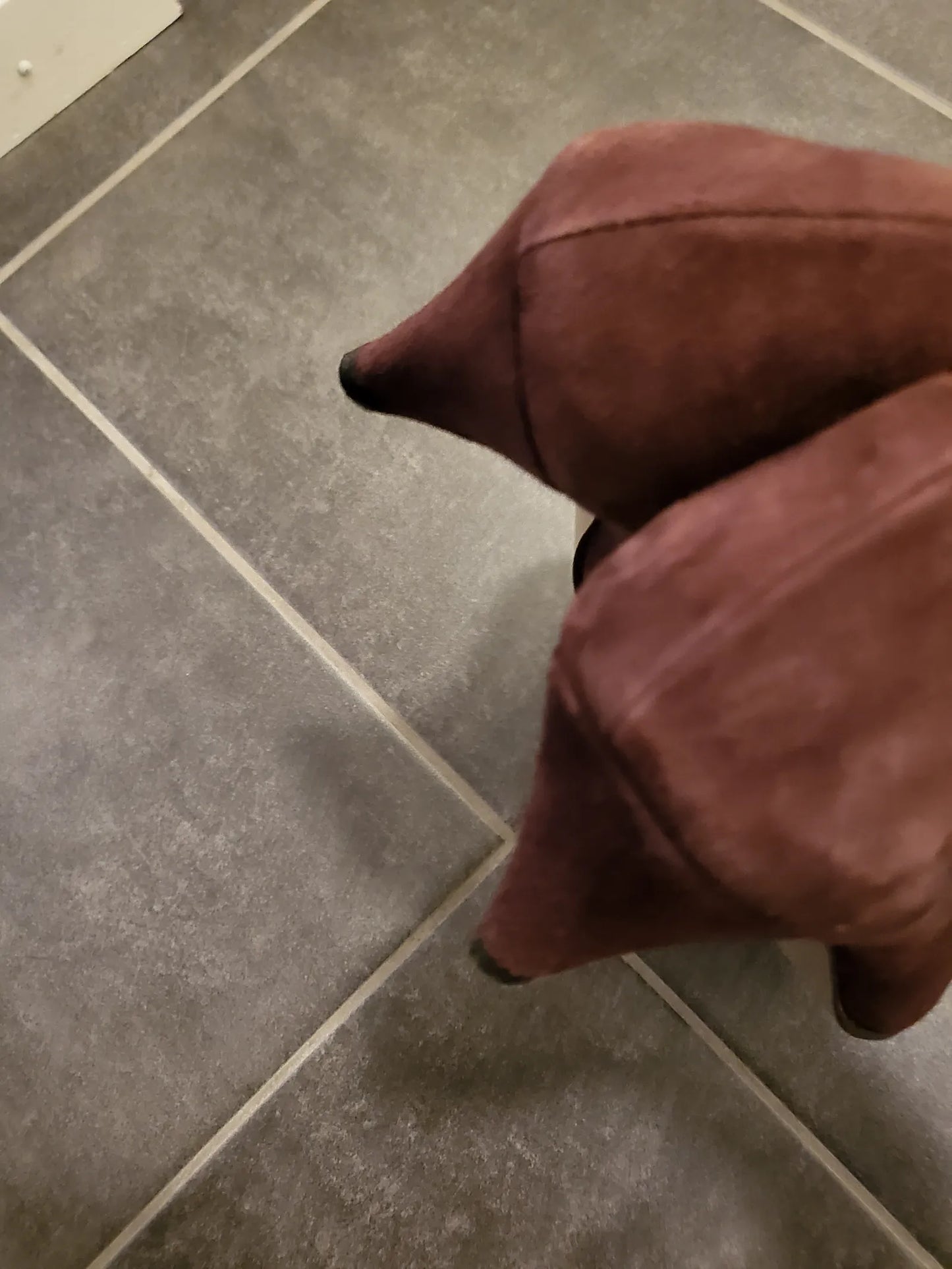 Ganni Janet Suede-skinnklackar