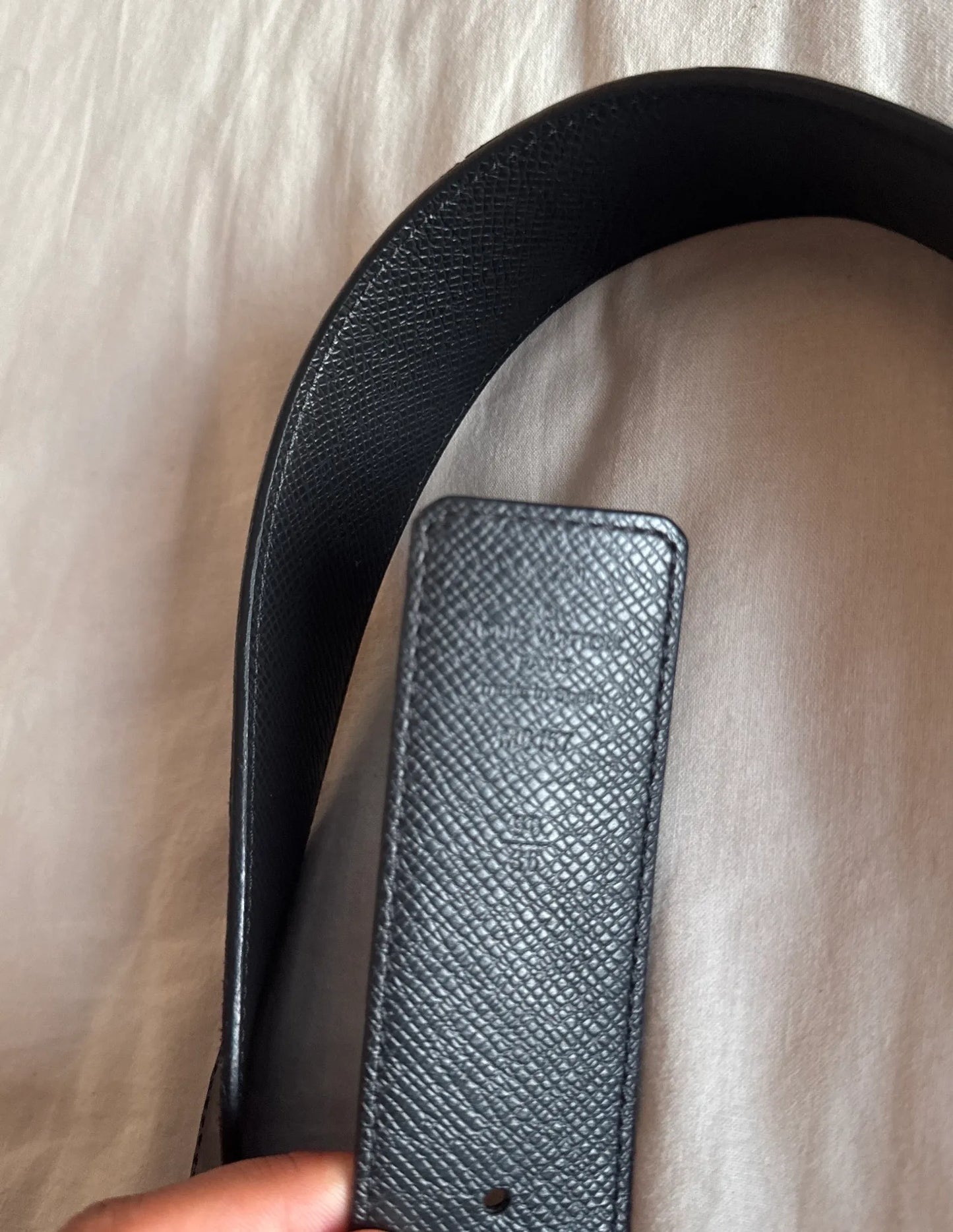 Louis Vuitton M0157u-bälte