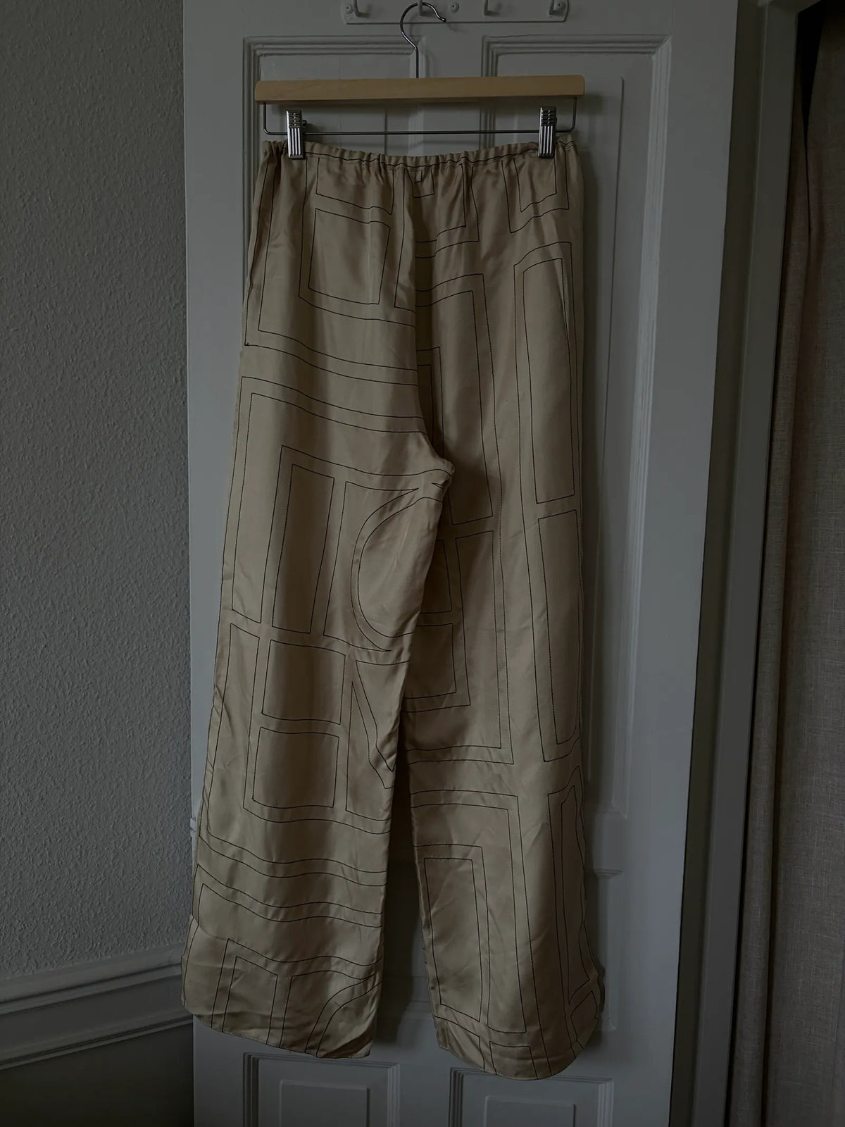 Toteme Monogram Silk Pj Bottoms Trousers