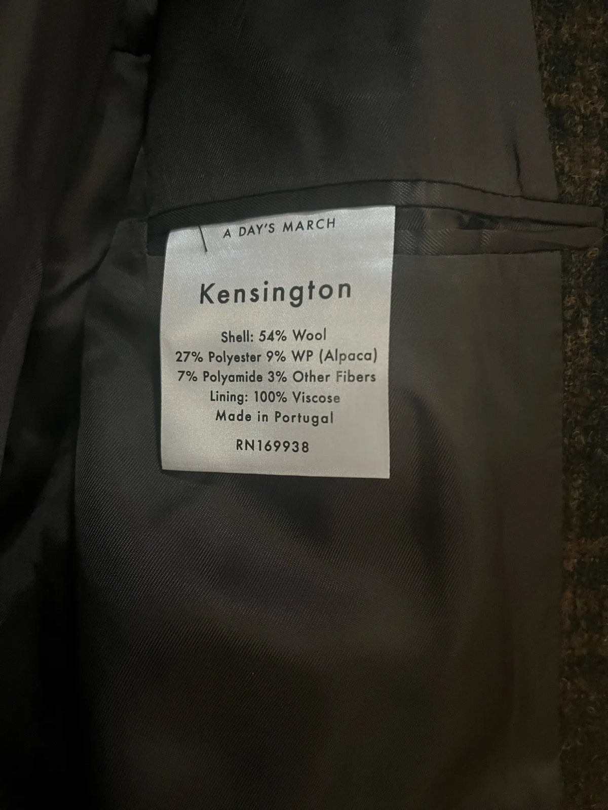 A Day's March Kensington-ullkavaj NWOT