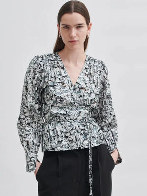 Second Female Doodle Wrap-blus NWT