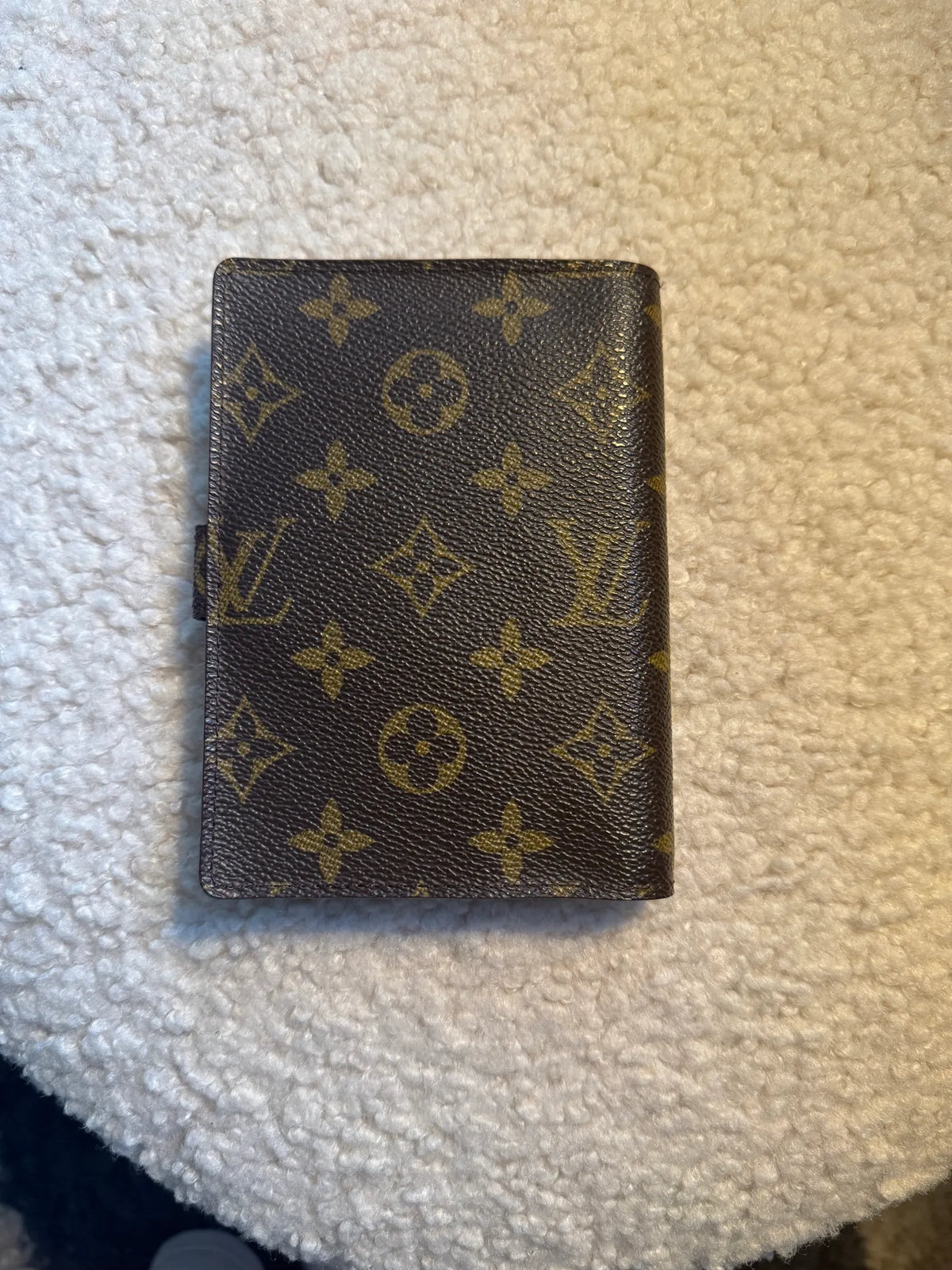 Louis Vuitton Small Agenda Cover Wallet