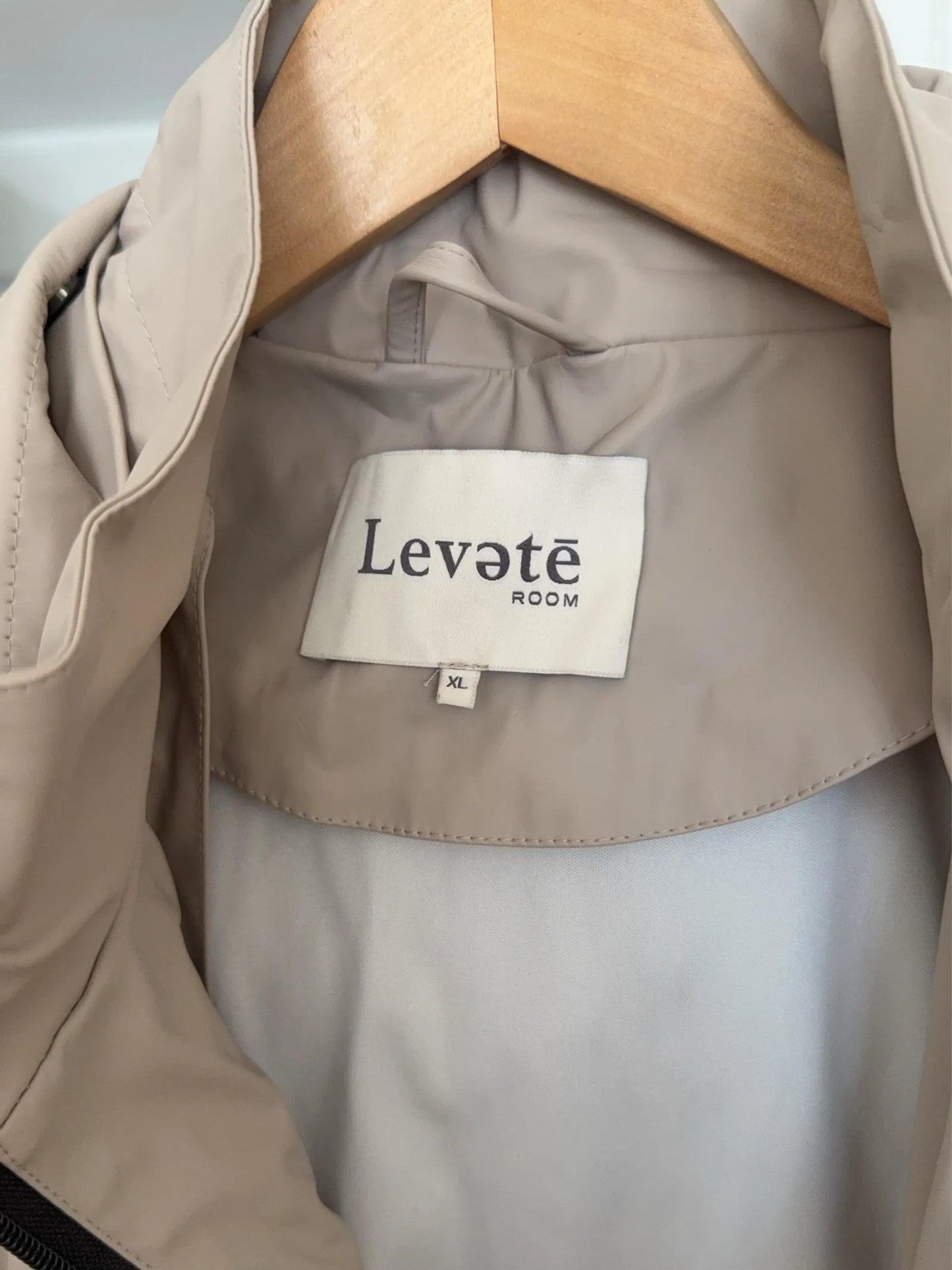 Levete Room-regnjacka
