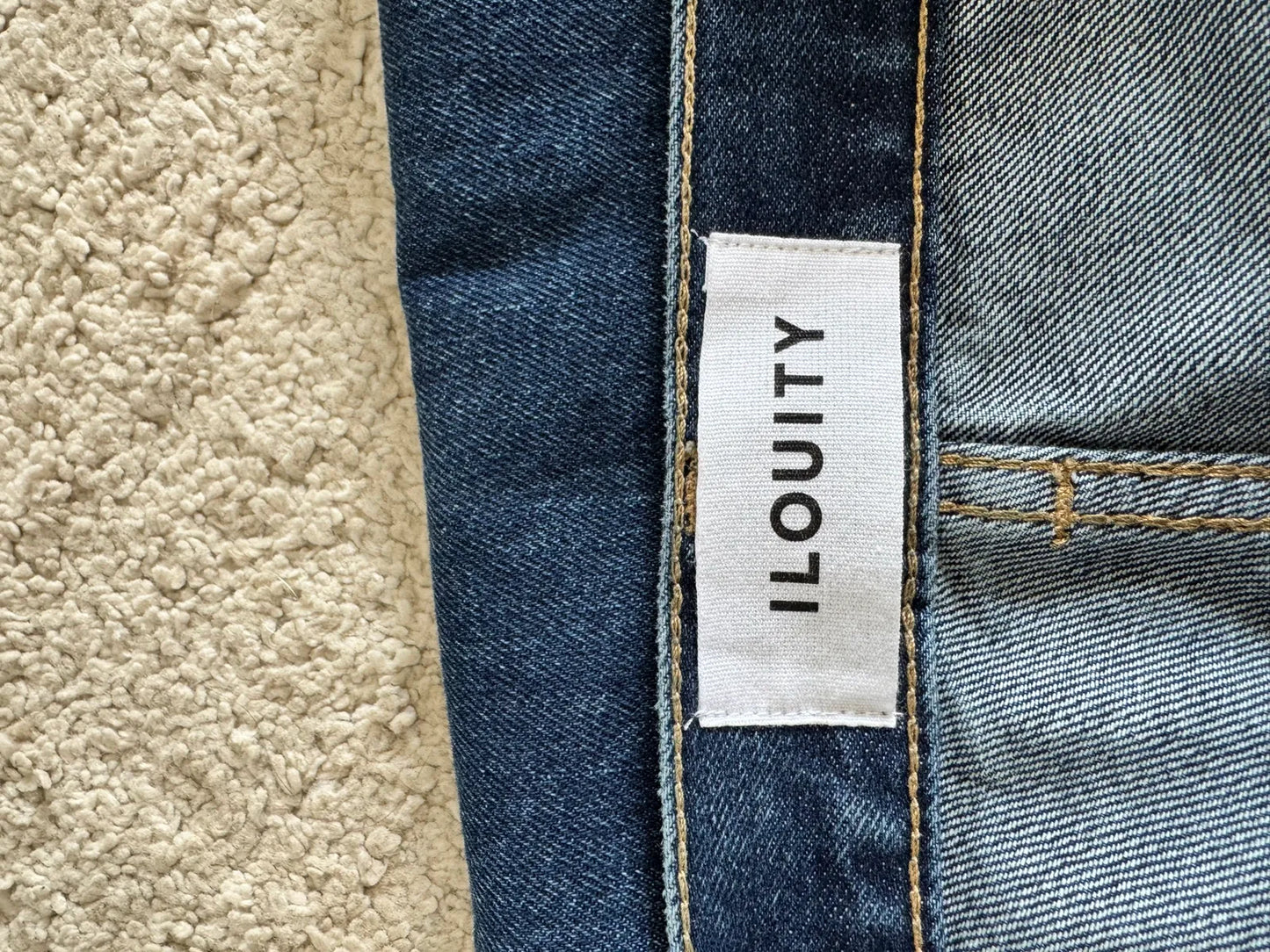 Boyfriend Fit - Dark Vintage Wash Jeans