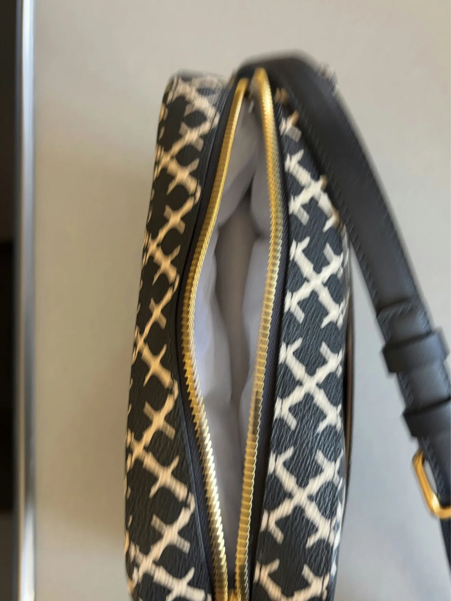 By Malene Birger Lolla-axelremsväska NWOT