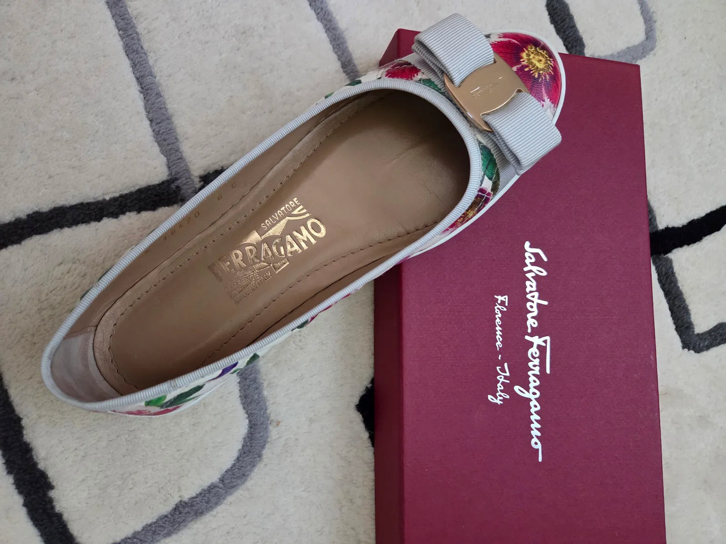 Salvatore Ferragamo Capra Bann Ballet flats