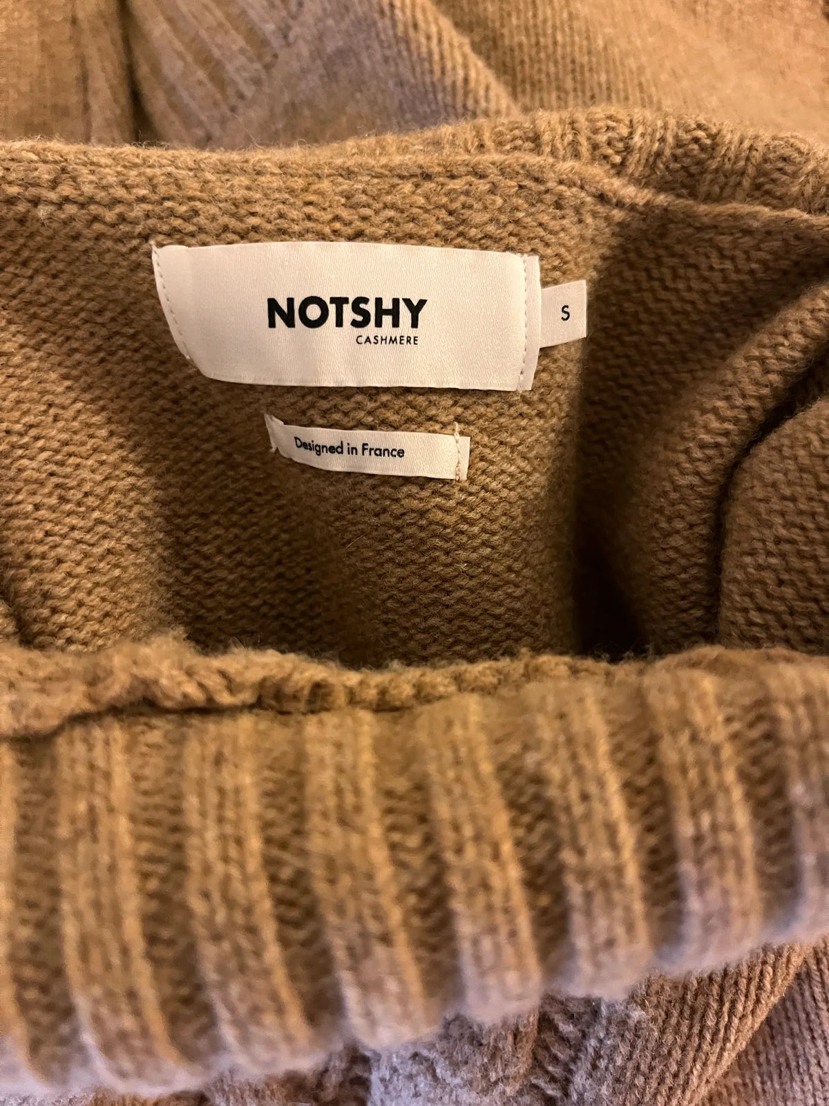 Notshy-ulltröja