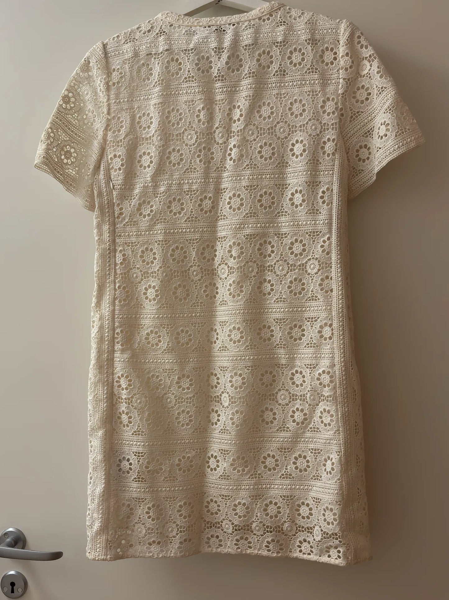 Burberry Brit White Cotton Lace-klänning