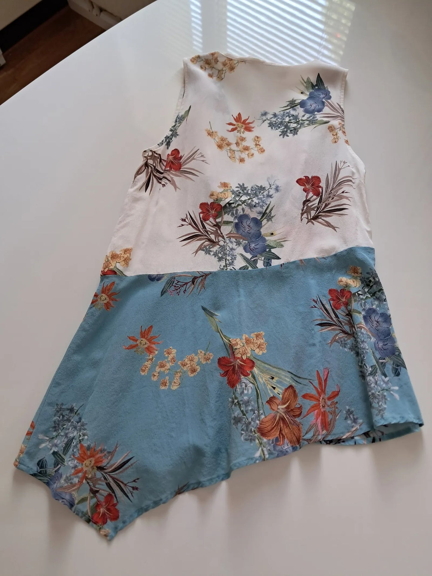 Marella-sidenblus