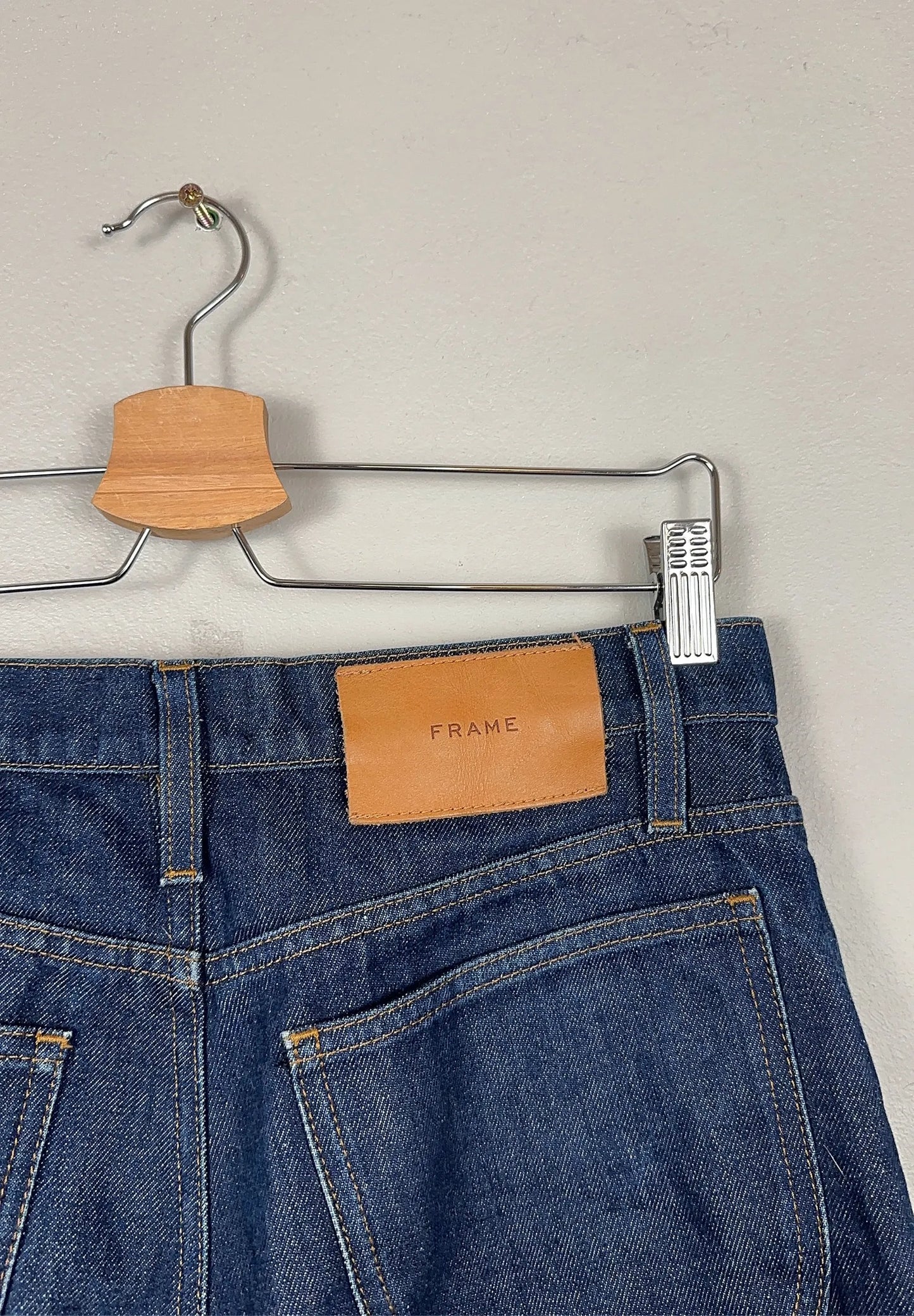 Frame Denim Le Italien Wide Leg Crop In Rinse Jeans