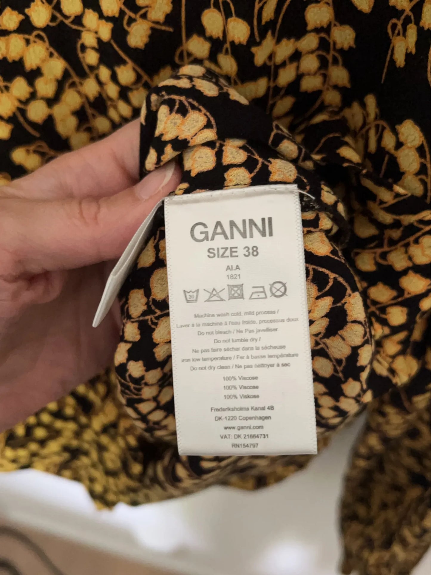 Ganni Ala-blus