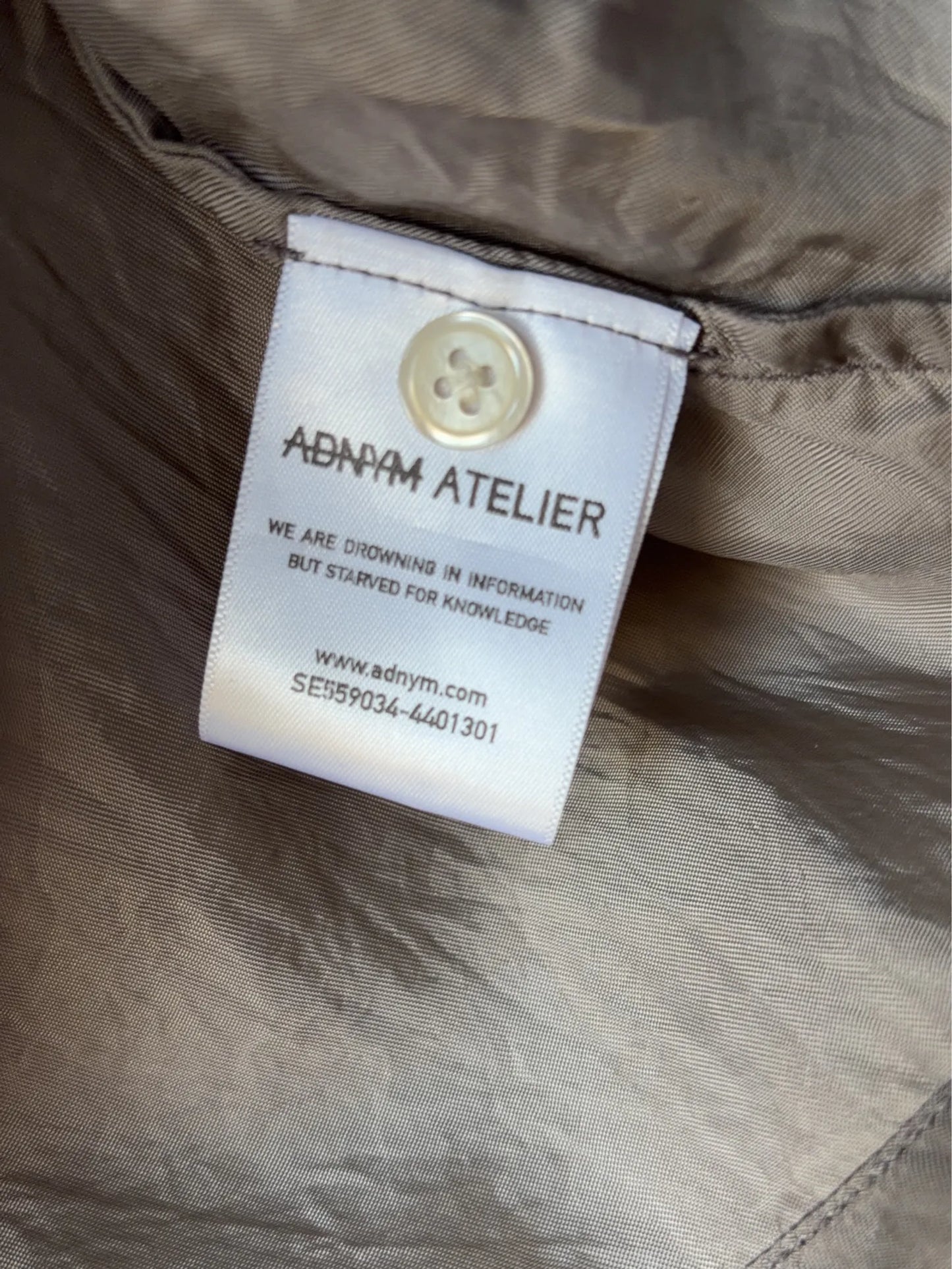 ADNYM Atelier-blus