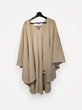 Busnel-ullponcho NWOT