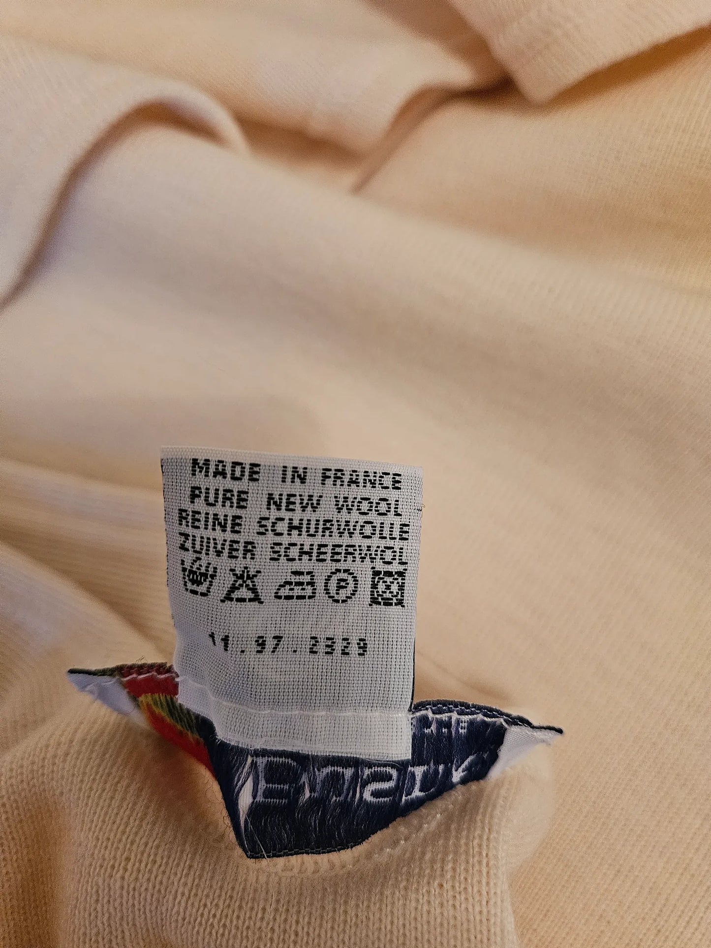 Busnel-ullponcho NWOT