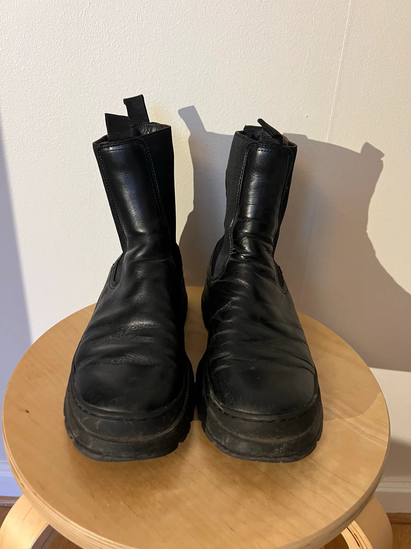 Arket-skinnboots
