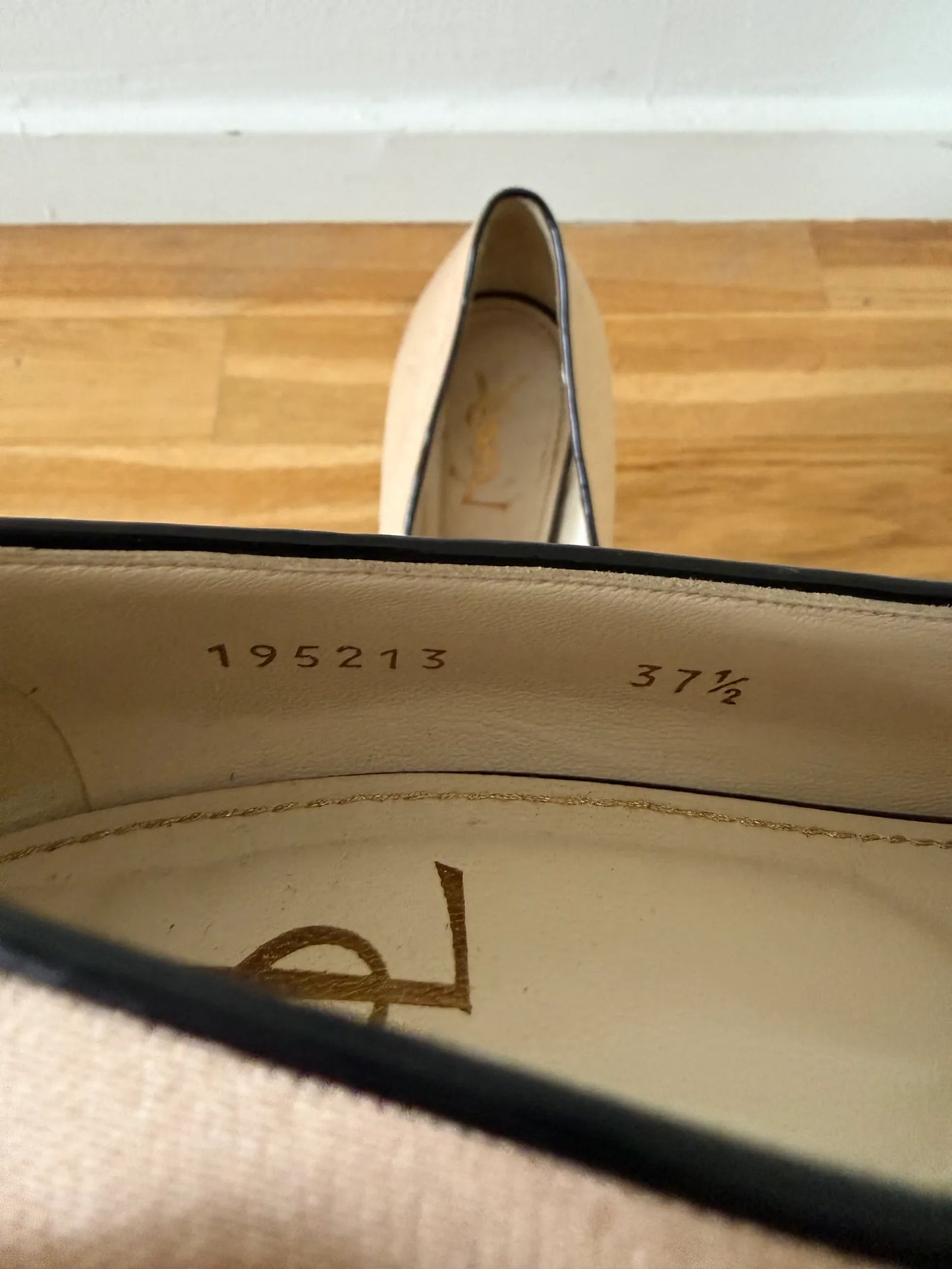 Yves Saint Laurent Heels