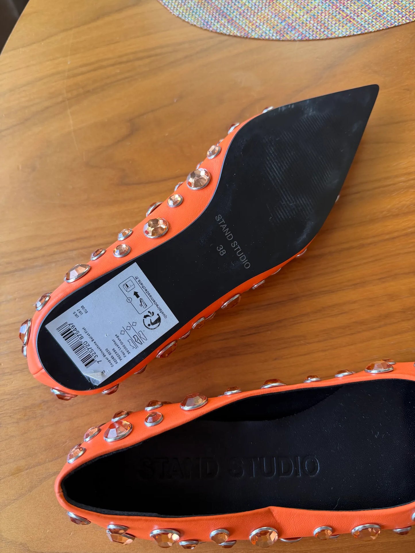 Stand Studio-skinnballerinaskor NWOT