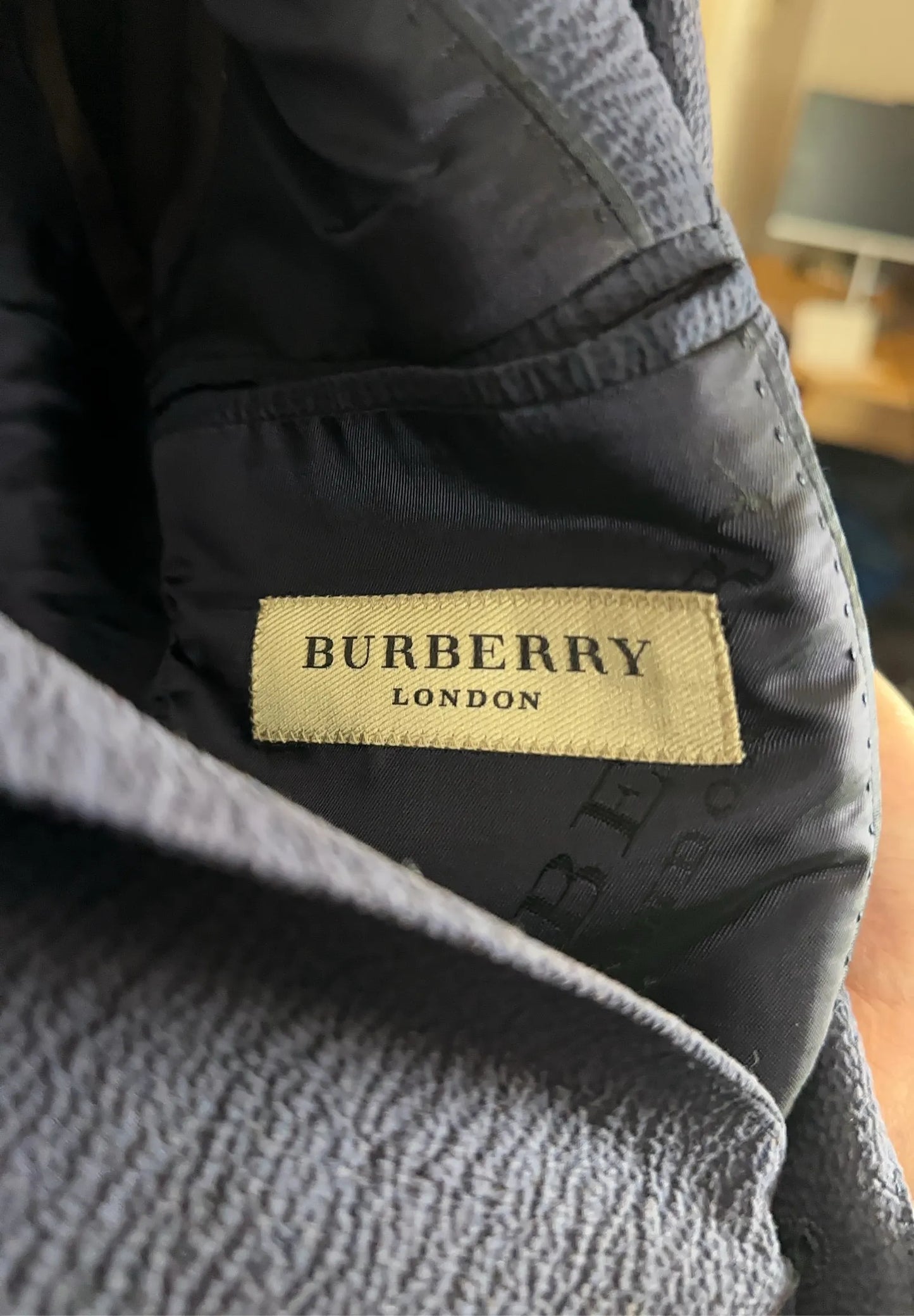 Burberry-kostym