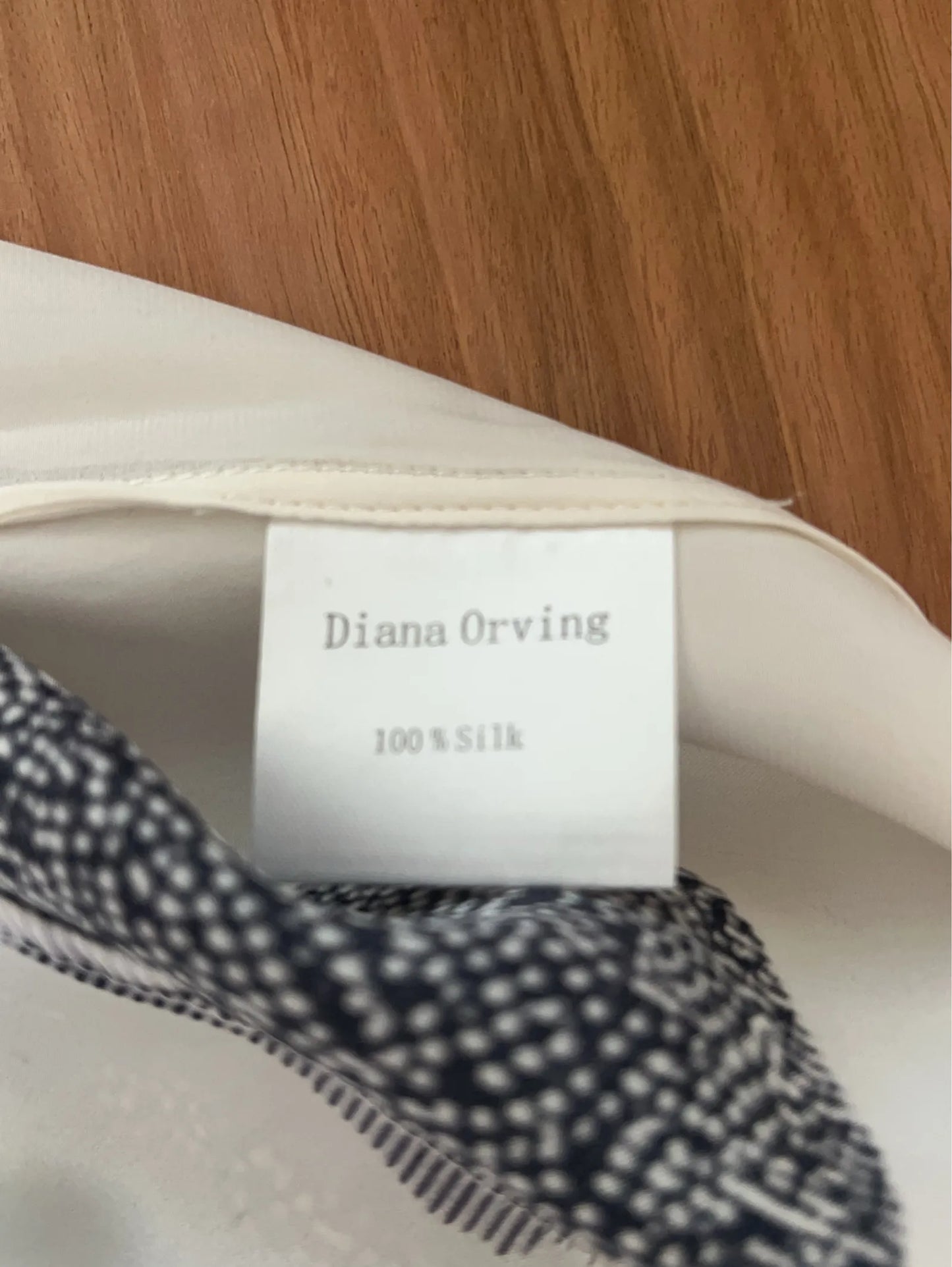 Diana Orving-sidenklänning