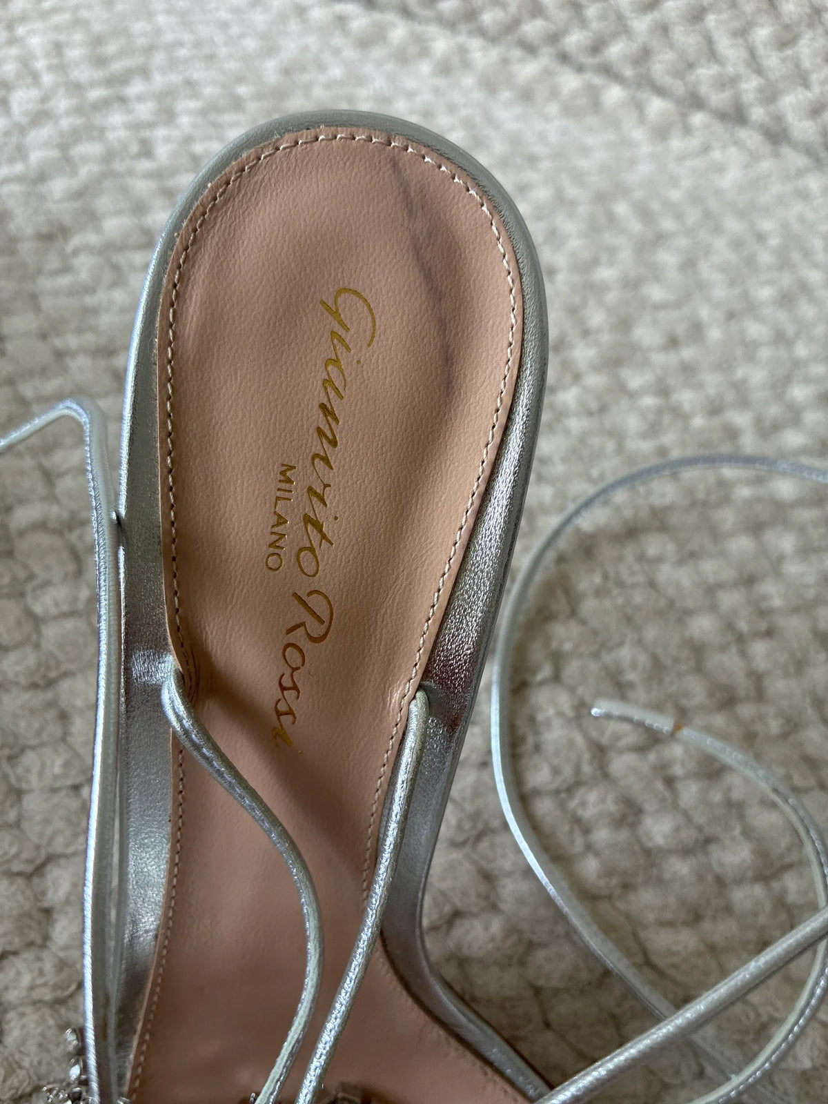 Gianvito Rossi Crystal Embellished Metallic Leather-skinnklackar NWOT