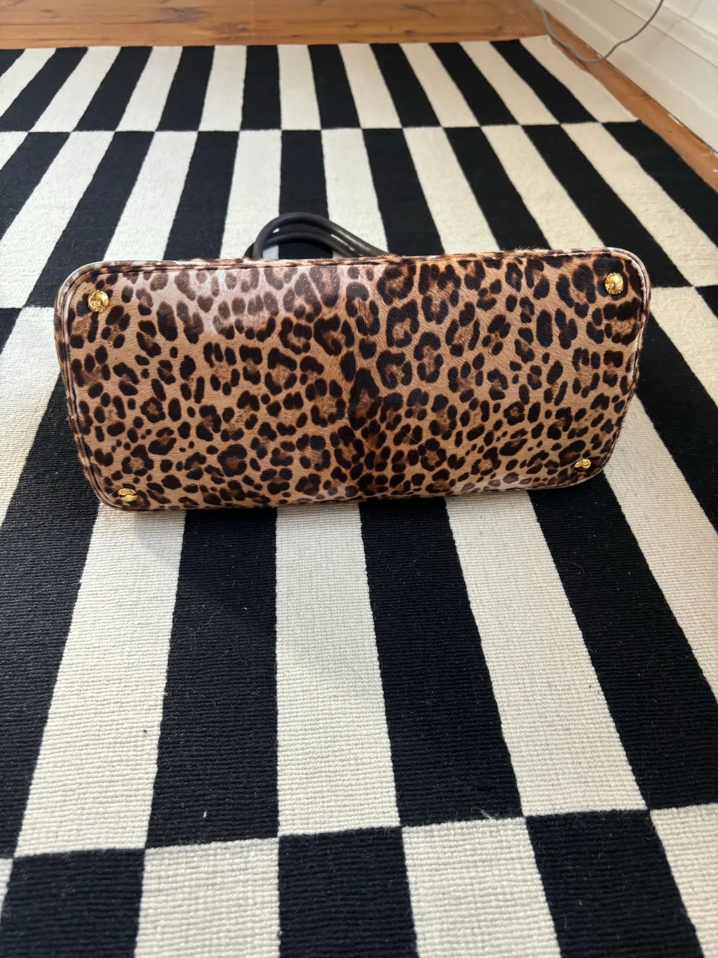 Prada Large Double Fur Leopard Tote-axelremsväska