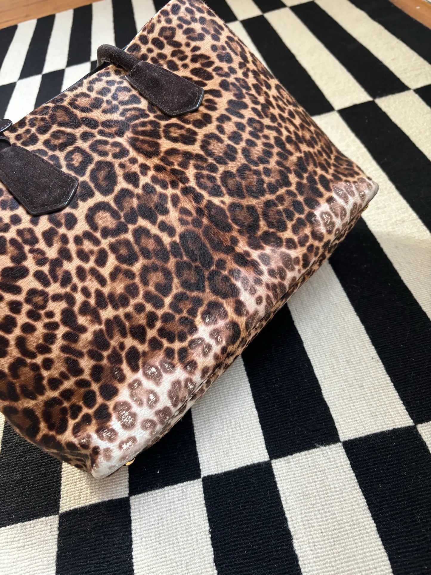 Prada Large Double Fur Leopard Tote-axelremsväska