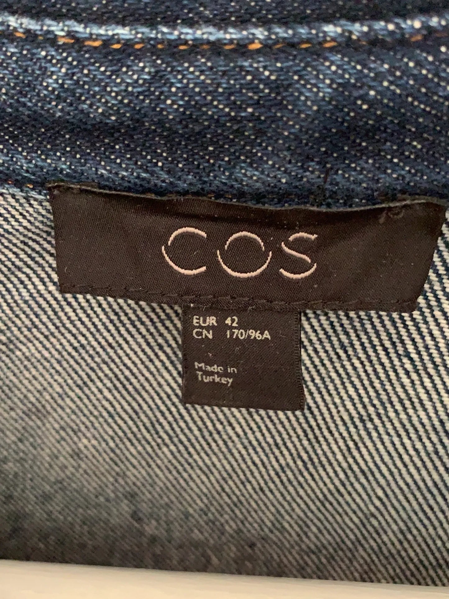 Cos-skjorta