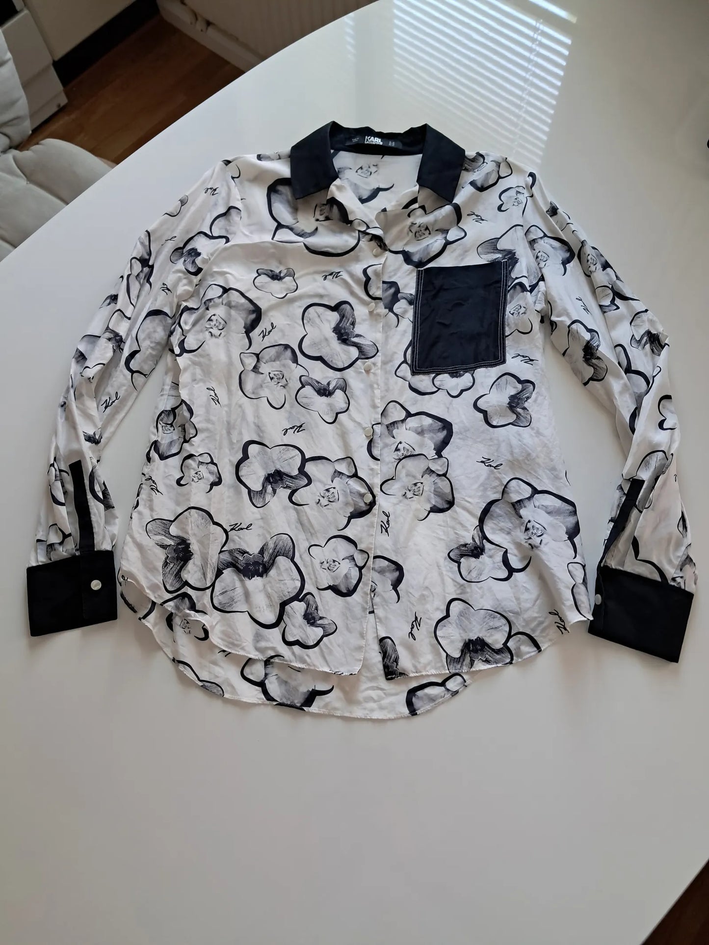 Karl Lagerfeld-sidenblus