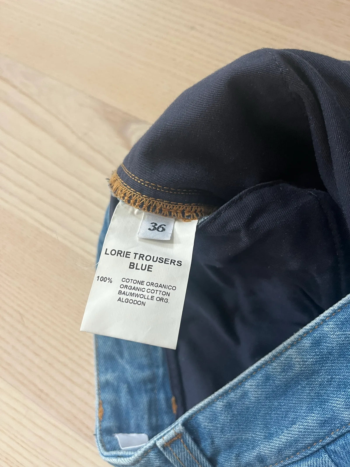 Teurn Studios Lori Blue-jeans NWOT