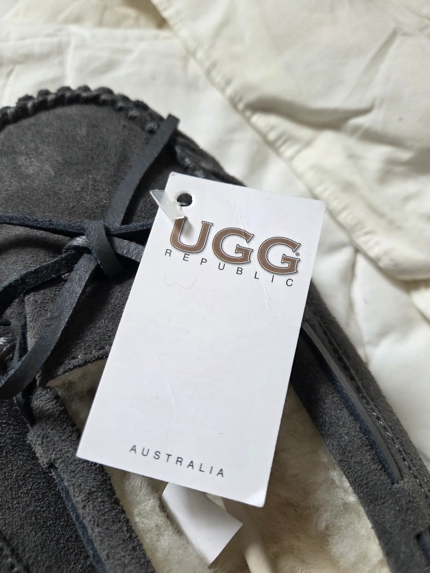 UGG-loafers NWT