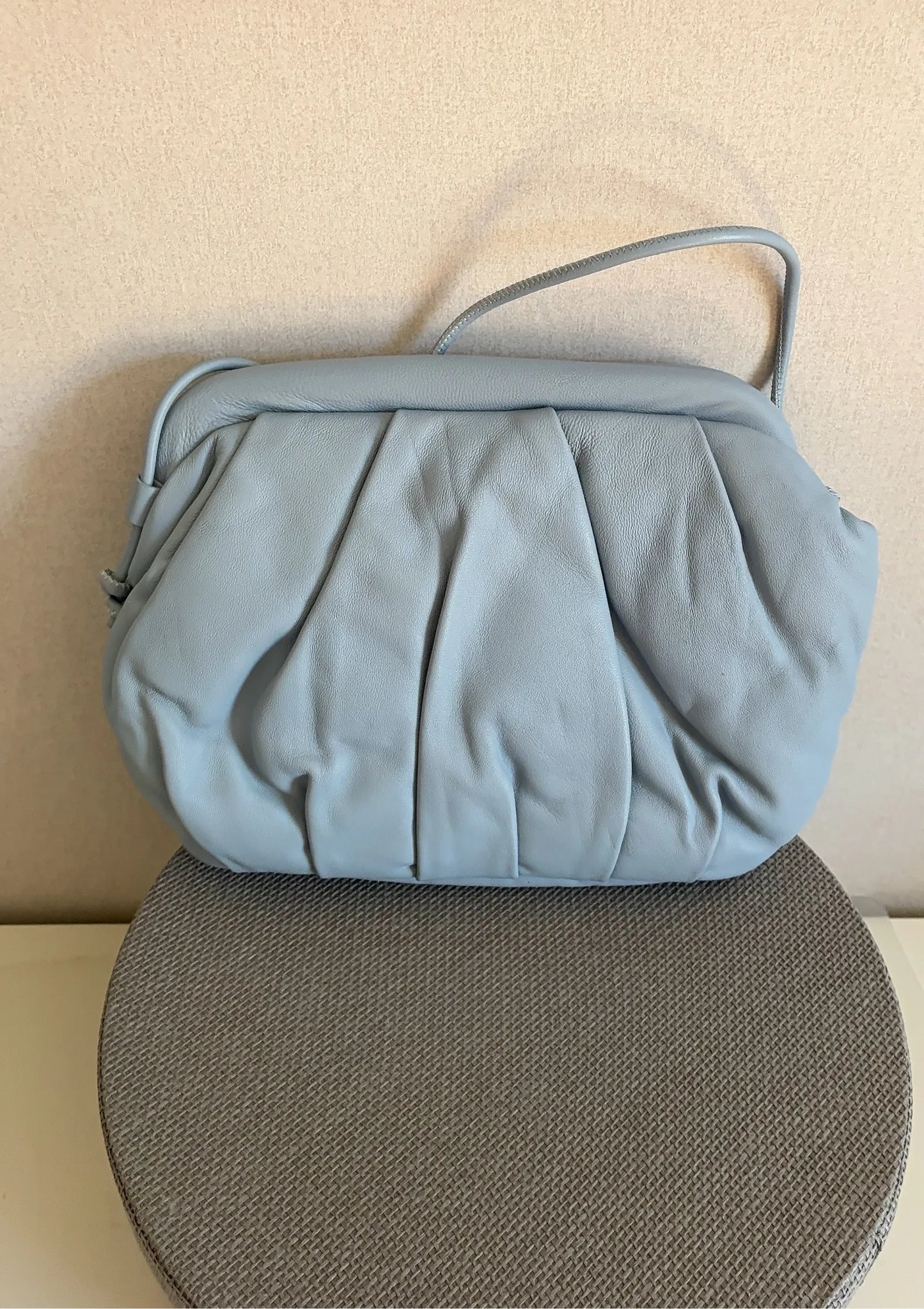 & Other Stories-skinnaxelremsväska NWOT