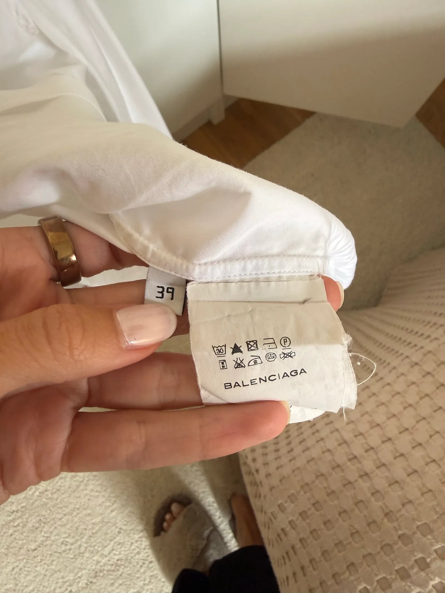 Balenciaga-skjorta NWOT