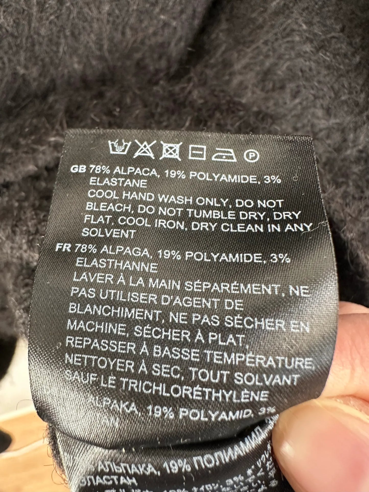 Toteme Boxy Alpaca Knit Sweater