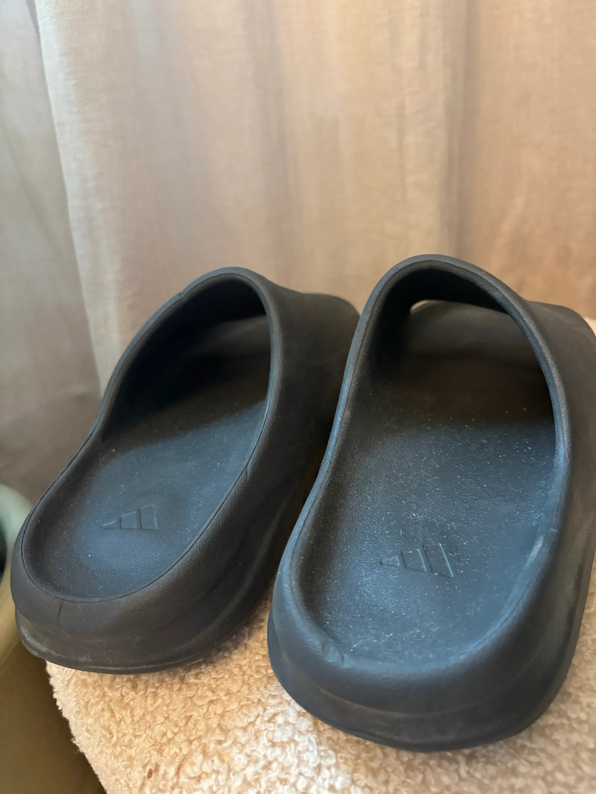Yeezy Slides-sandaler