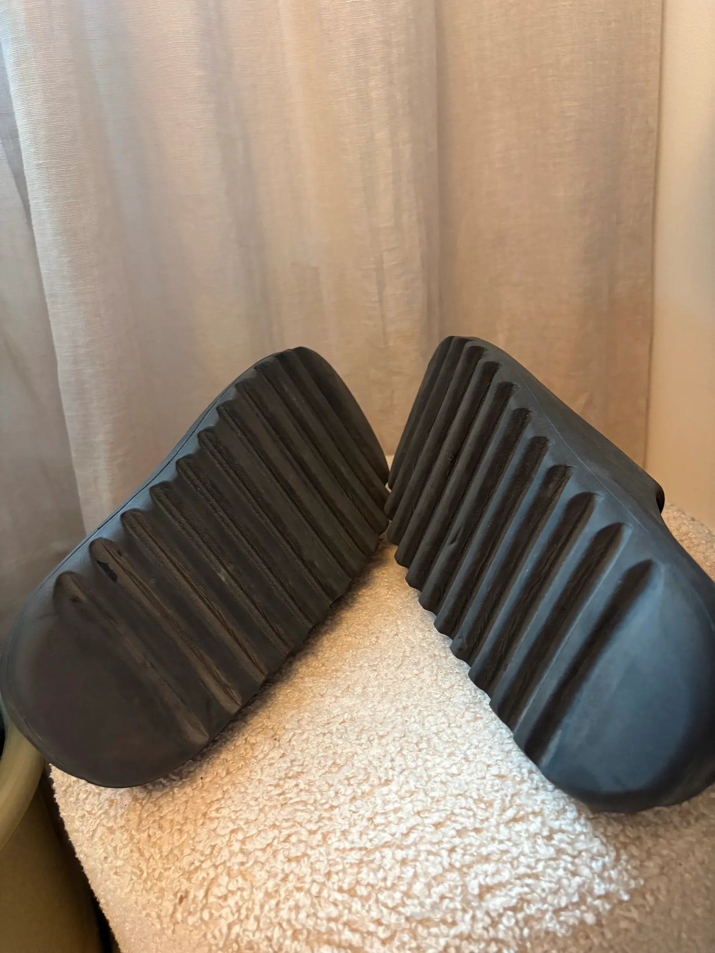 Yeezy Slides-sandaler