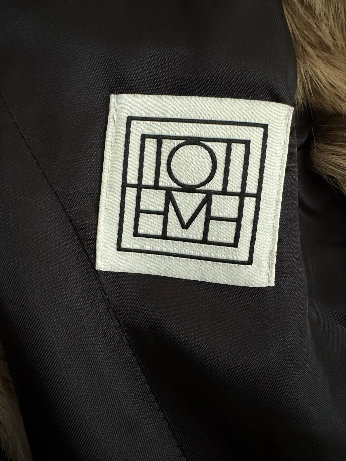 Toteme-ullkappa NWT