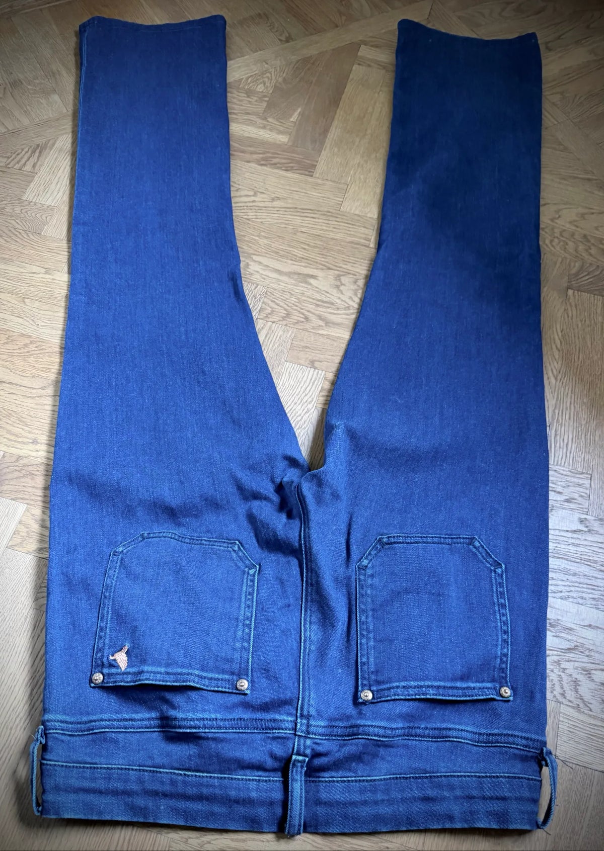 M.I.H Jeans The London Jean. Mid Rise, Subtle Bootcut. Jeans