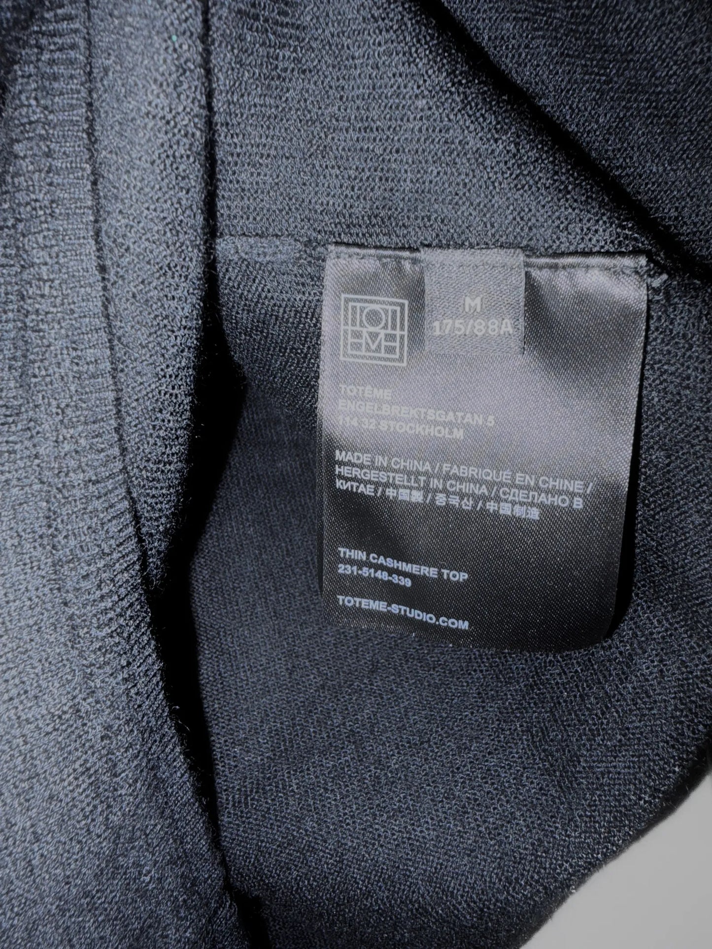 Toteme Thin Cashmere Sweater